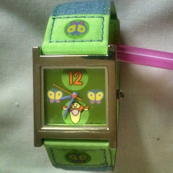 Vintage Rare Collectible Fashion Tigger Green Blue Wristwatch main image 7
